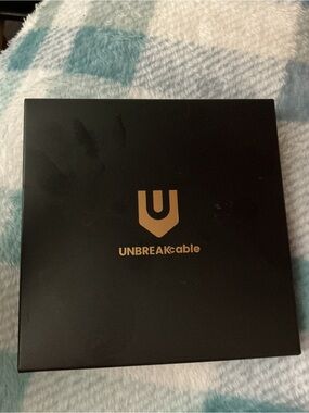UNBREAKcable Black Charging Cable Box